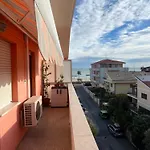 Teresa Al Mare *