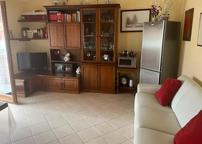 Teresa Al Mare Daire *